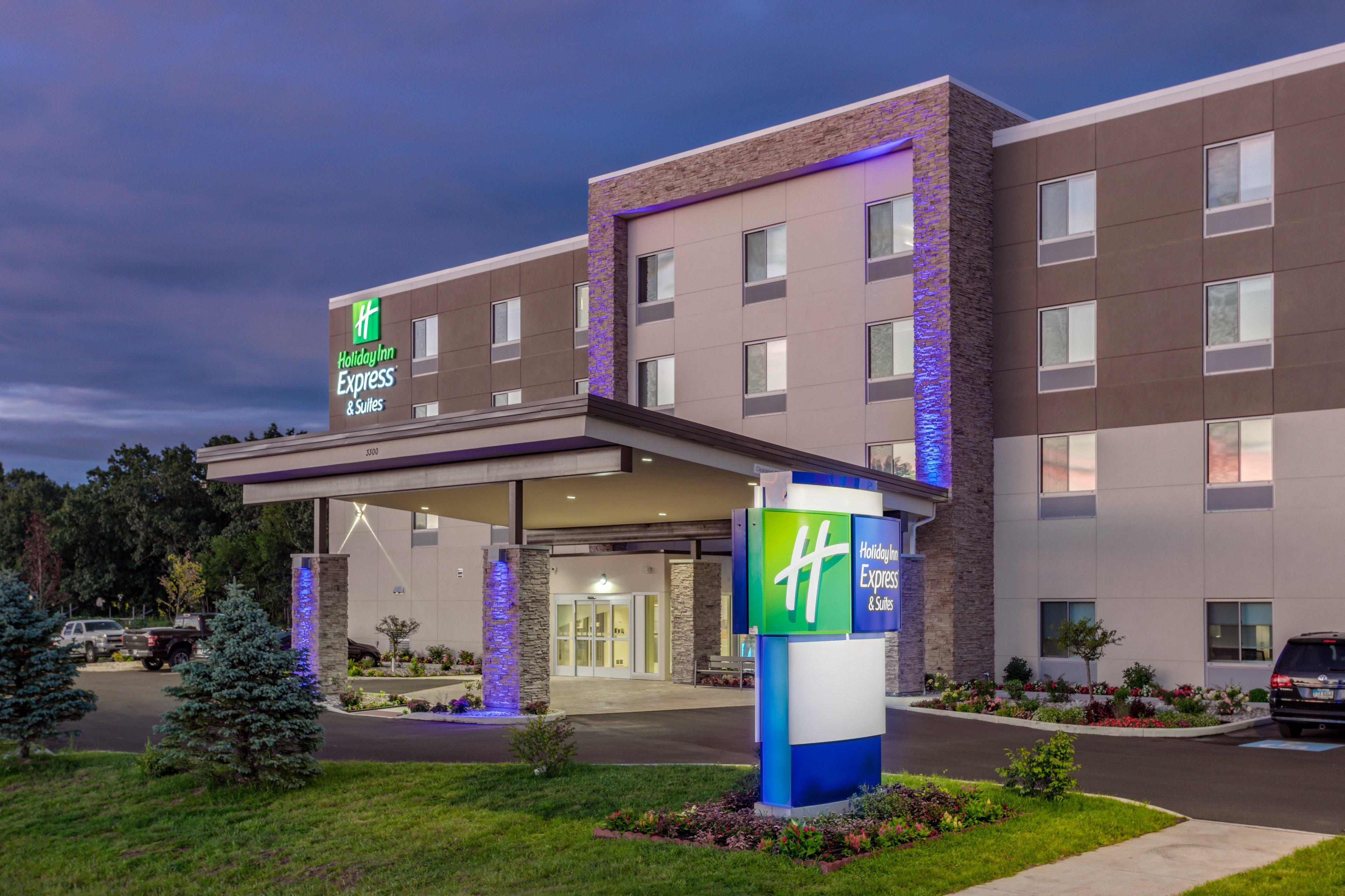 Holiday Inn Express & Suites - Elkhart North By Ihg Extérieur photo